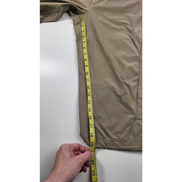 Mountain hardware womens sz 8 capri packable hiking multi zip pocket pants tan - Picture 7 of 10